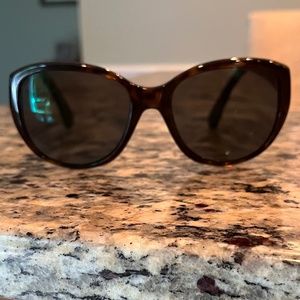 CHANEL Sunglasses with Quilted Leather Temple